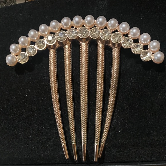 unknown Accessories - Faux Pearl & Crystal Rose Gold Metal Hair Comb - Women Accessories